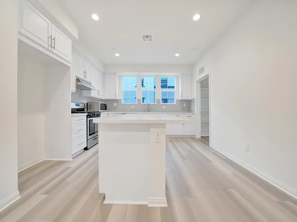 8923 Orangethorpe Ave, Buena Park, CA 90621