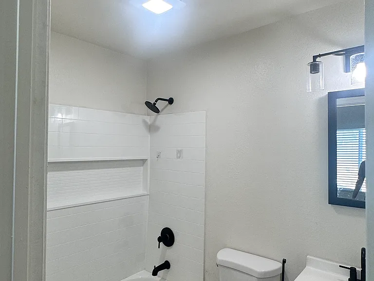 579 Casselman St #3 — Photo 6