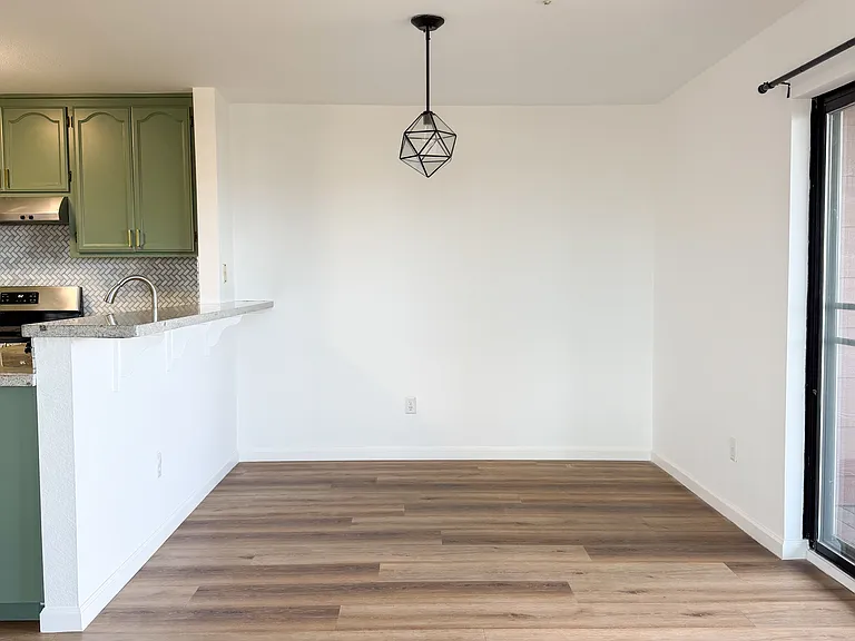 104 Oak Ct — Photo 4