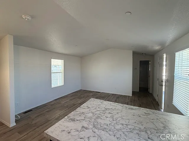 43601 E Florida Ave — Photo 3