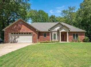 200 Meadowcliff Dr, Hot Springs, AR 71913