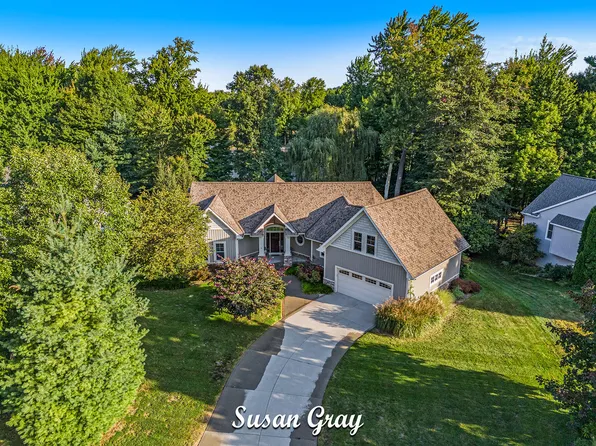 1681 Red Stem Dr, Holland, MI 49424