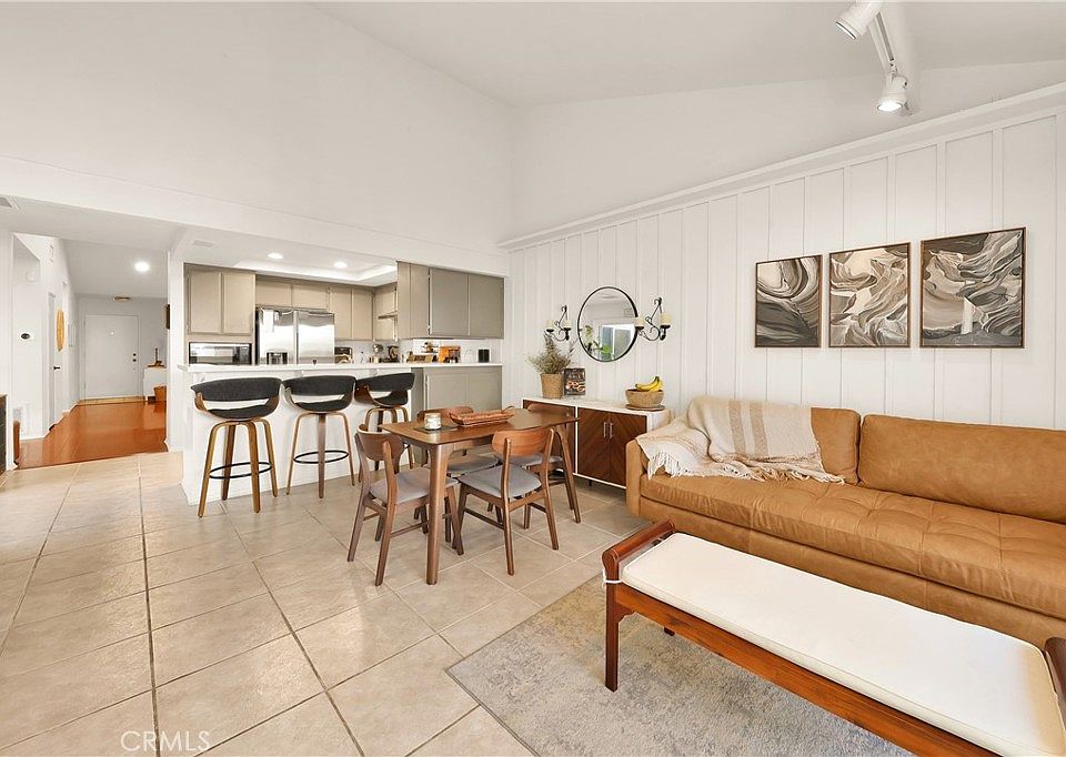 1st image of 8544 De Soto Ave Unit 6