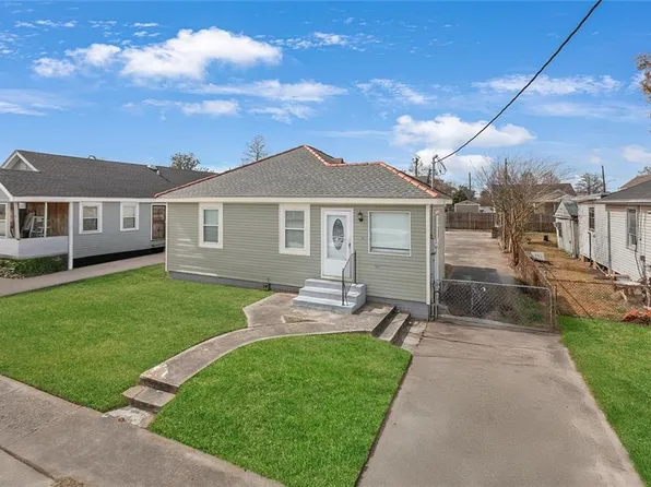 932 Lebeau St, Arabi, LA 70032