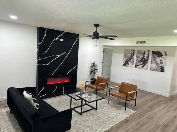6305 Pine St, Rowlett, TX 75089