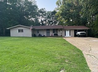 154 Oakdale Dr, Ozark, AL 36360