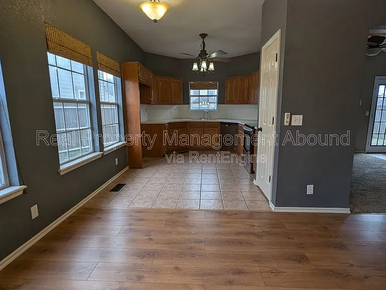 1224 W 112th Dr S — Photo 4