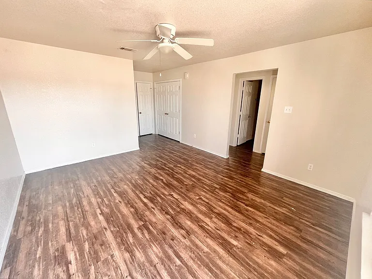 1312 Dugger Cir #C — Photo 2