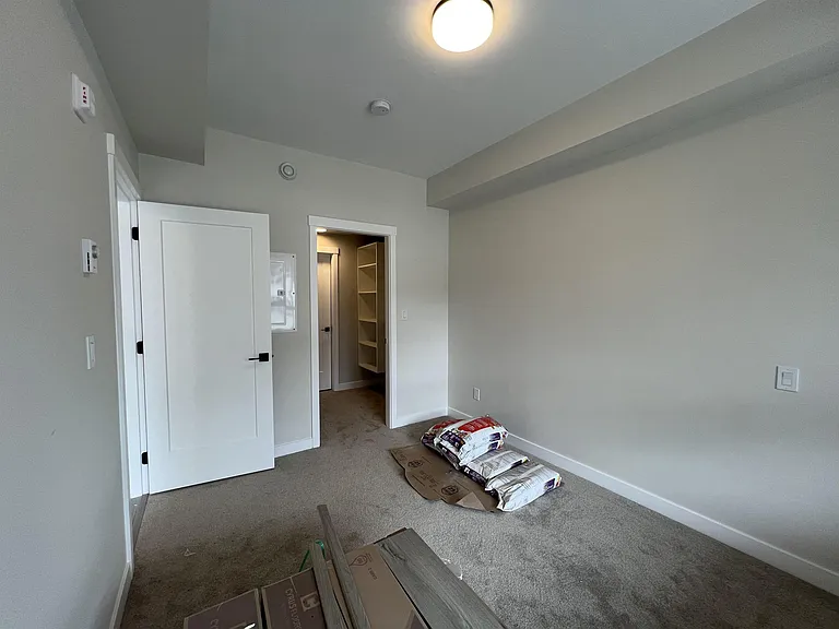 12143 223rd St — Photo 4