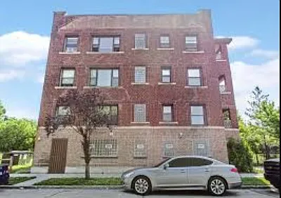 5219 S Calumet Ave — Photo 1
