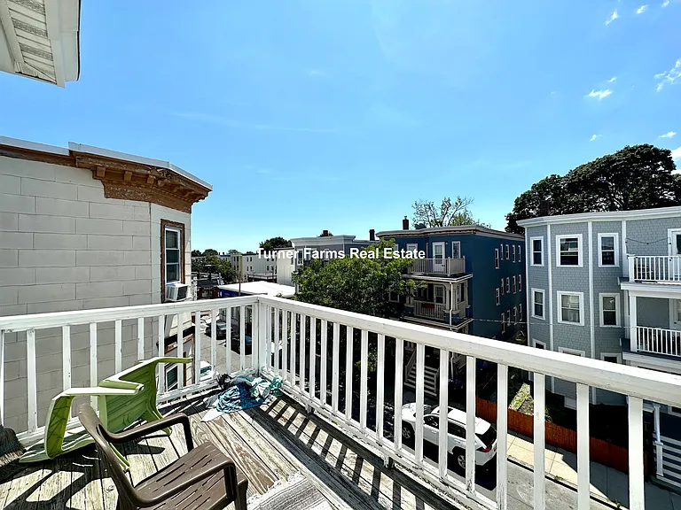 9 Taft St #3B — Photo 27