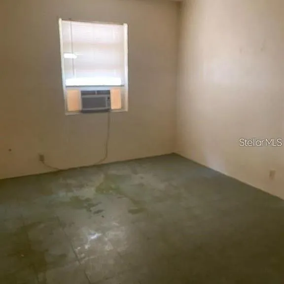 203 W Wall St #2 — Photo 3