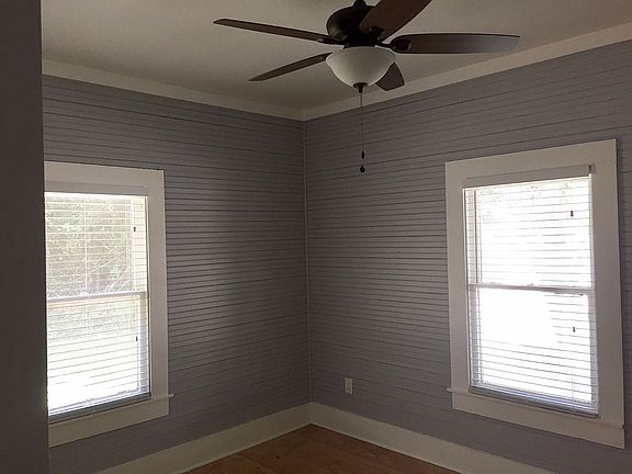 4th image of 807 Lawndale Ave