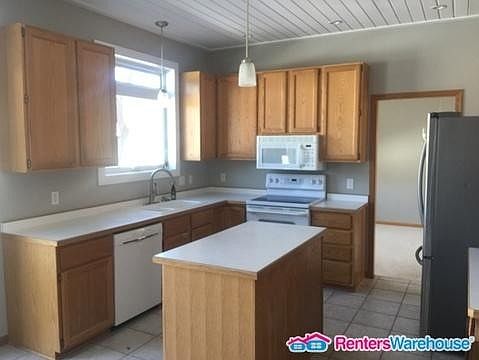 5th image of 16868 Candlewood Pkwy