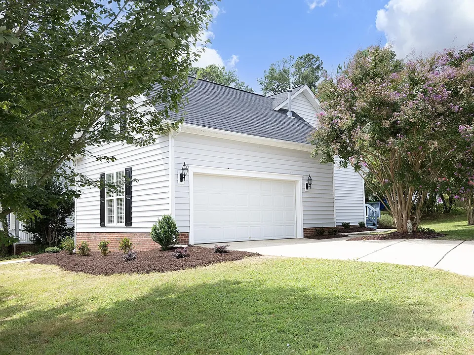 3215 Livia Cir