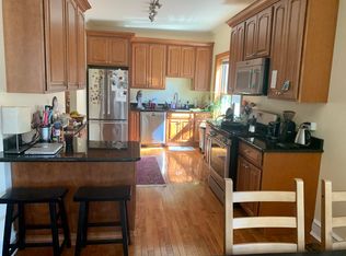 1038 W Bryn Mawr Ave #3, Chicago, IL 60660