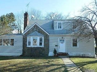 1331 Woodside Ave, Baldwin, NY 11510