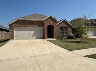 9801 Tinsley St, Aubrey, TX 76227