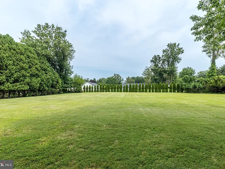 38 Chestnut Valley Dr — Photo 44