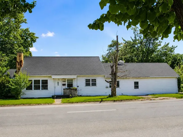 1408 W Delaware St, Fairfield, IL 62837