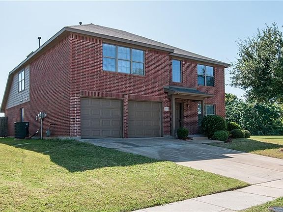 3rd image of 2923 Westover Dr