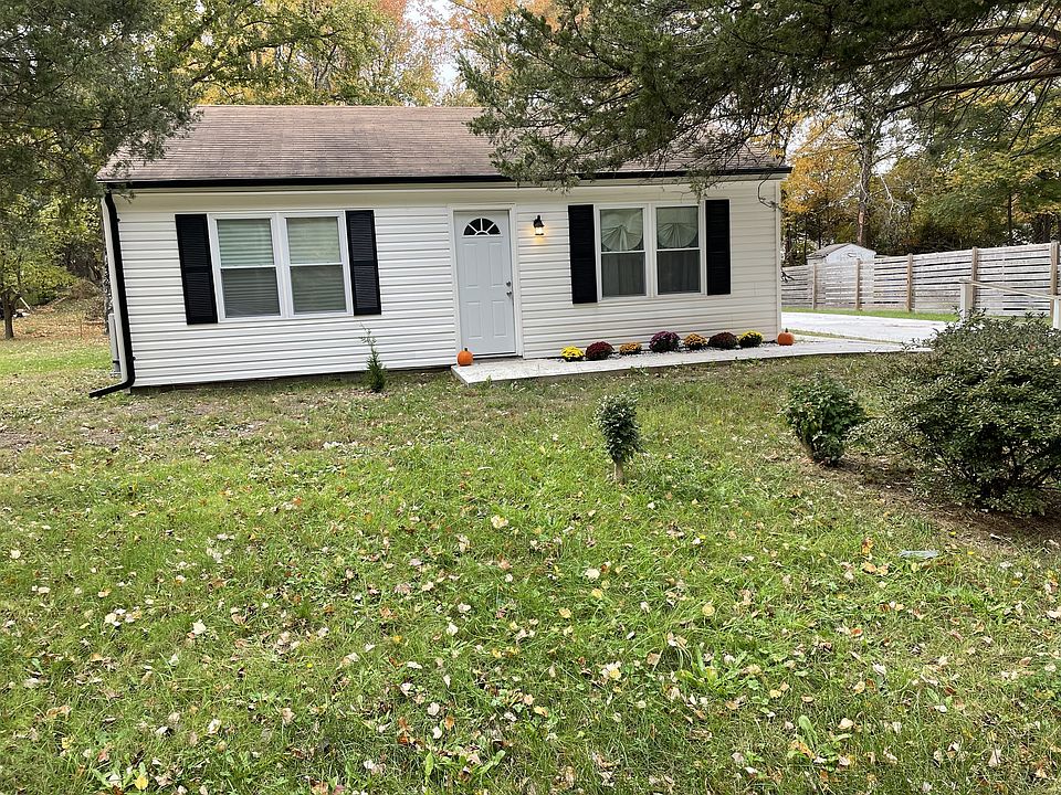 Cozy Clinton cottage..perfect for you!