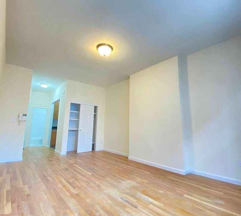 1st image of 303 E 90th St APT 3B