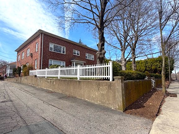2nd image of 216 Harris Ave APT 2