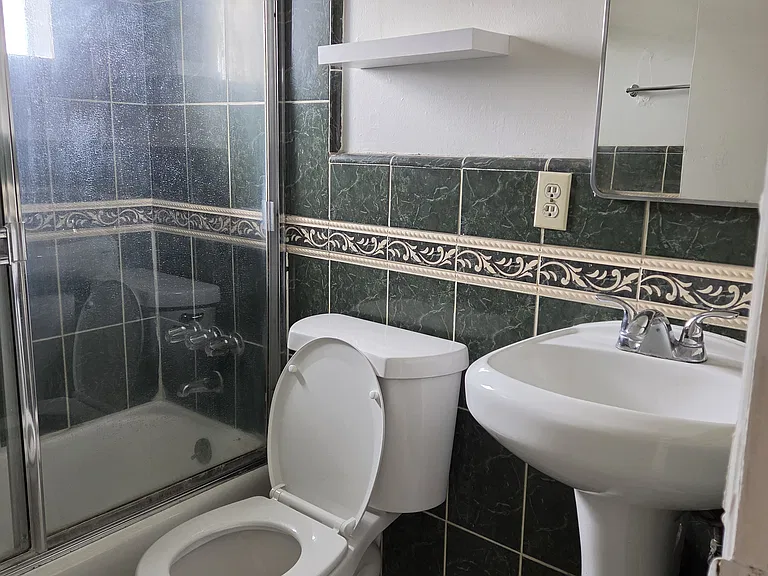 4534 Riverview Ave #G — Photo 5