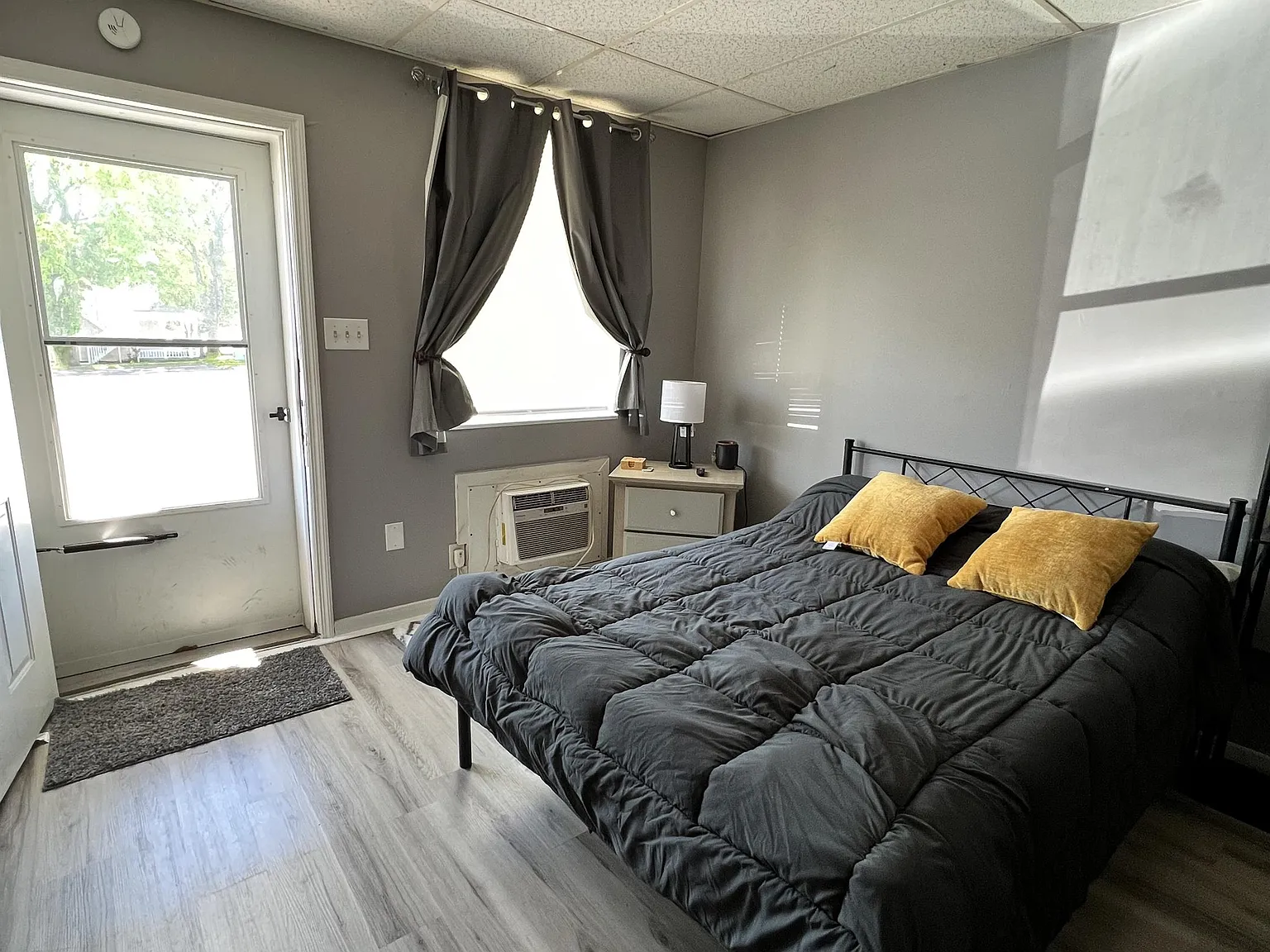 917 South High Street - B — Photo 4