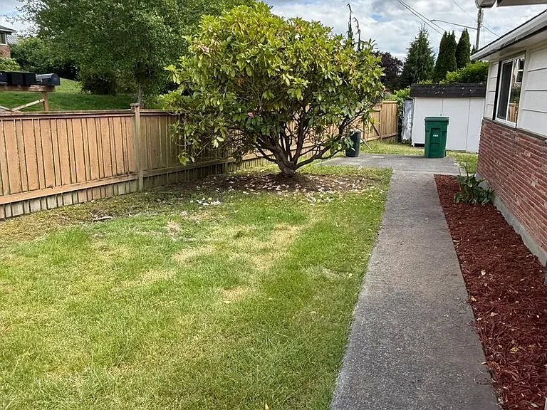 4626 84th St SW — Photo 2