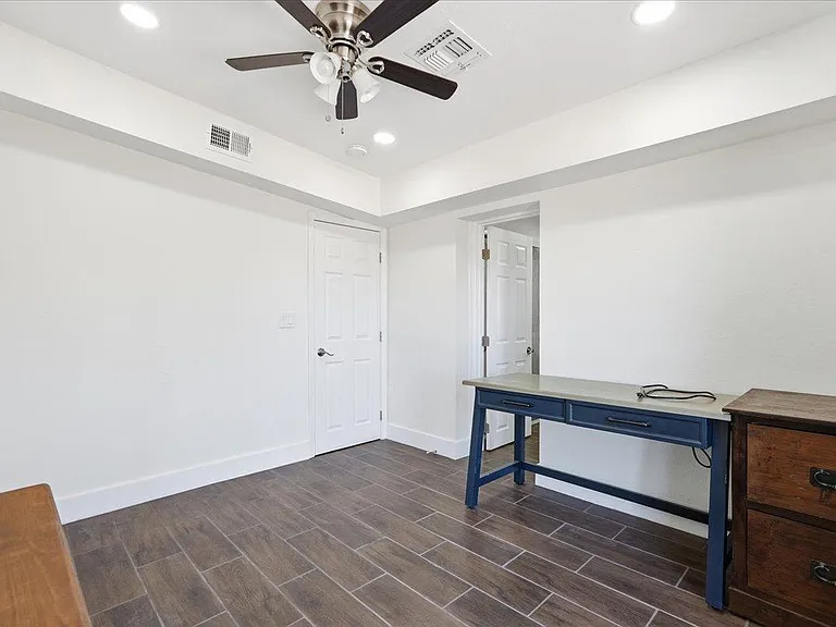 38466 N Basin Rd — Photo 19