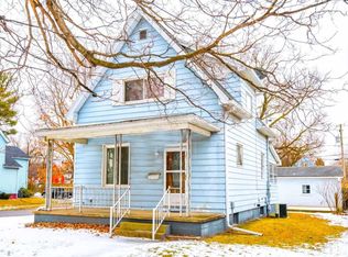 806 Prince St, Pekin, IL 61554