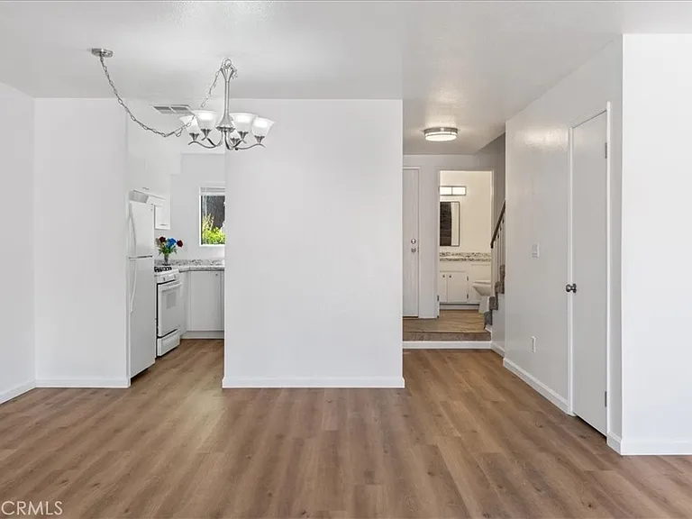 162 Tamarisk St — Photo 11