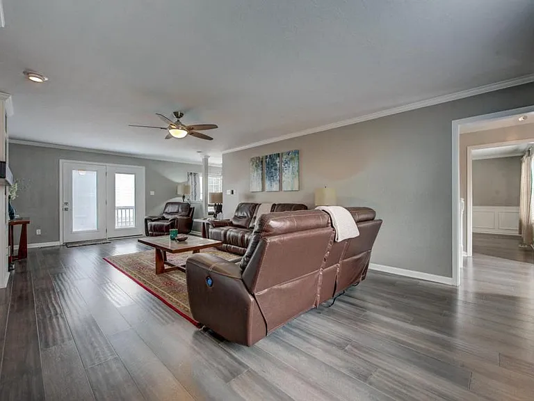 8200 Gallaher Station Dr — Photo 5