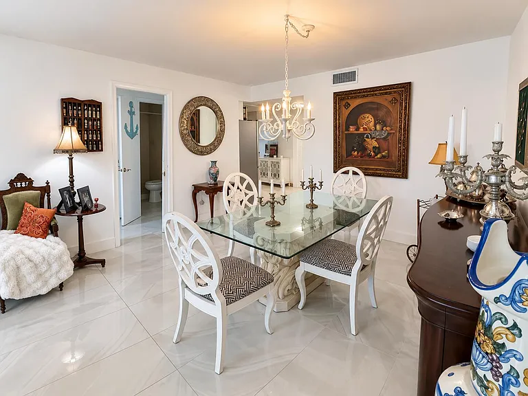 5570 Tamberlane Cir #329 — Photo 3