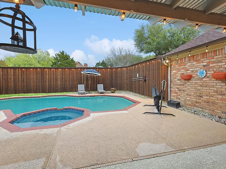 609 Arbor Creek Dr — Photo 70