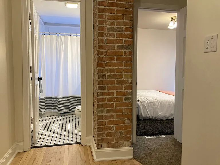1036 S Lake Ave — Photo 13