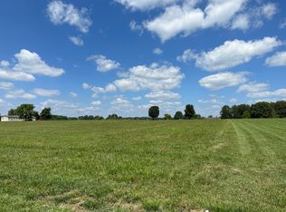 15316 E Holland Dr, Mount Vernon, IL 62864