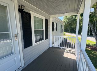 16 Puritan Rd, Taunton, MA 02780