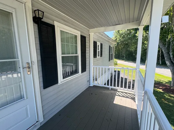 16 Puritan Rd, Taunton, MA 02780