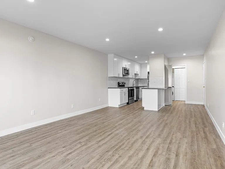 Brookside Terrace Apartments — Photo 38
