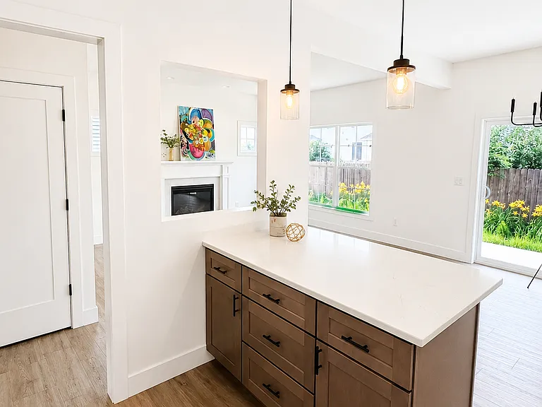 3708 Lighthouse Pointe — Photo 9