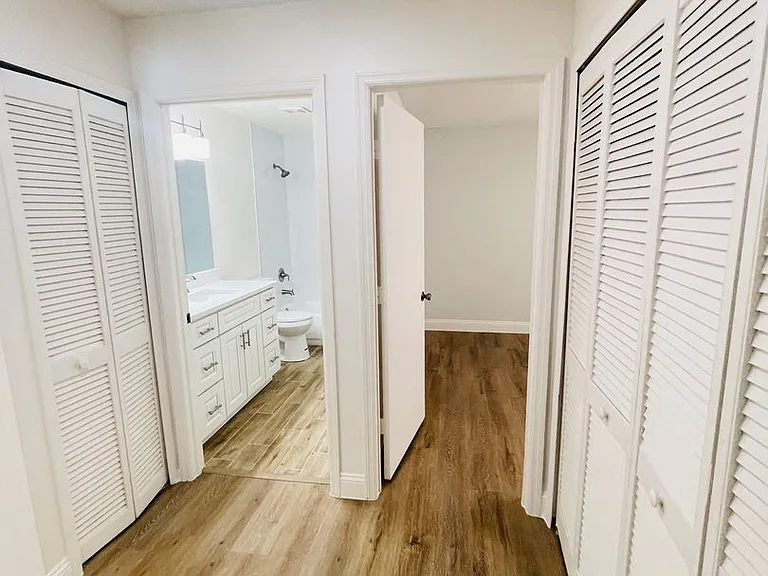 13403 Greenpointe Dr — Photo 13