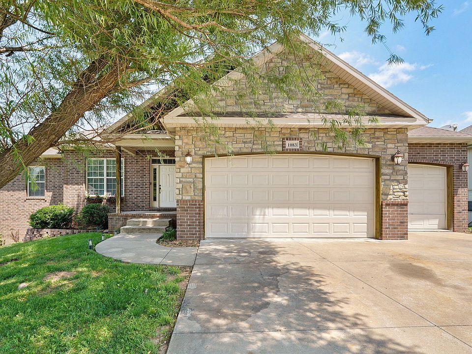 1st image of 1083 E Daisy Falls Drive
