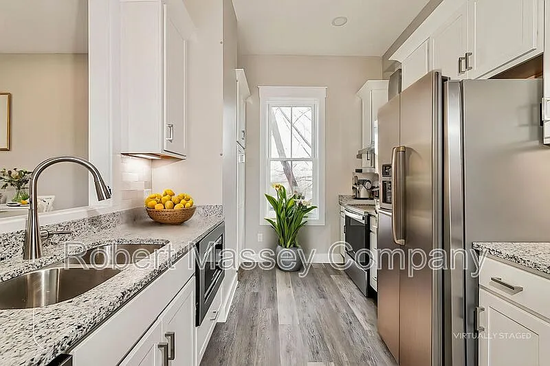 2 bed, 2.0 bath, 1350 sqft, $1,895 — Photo 3