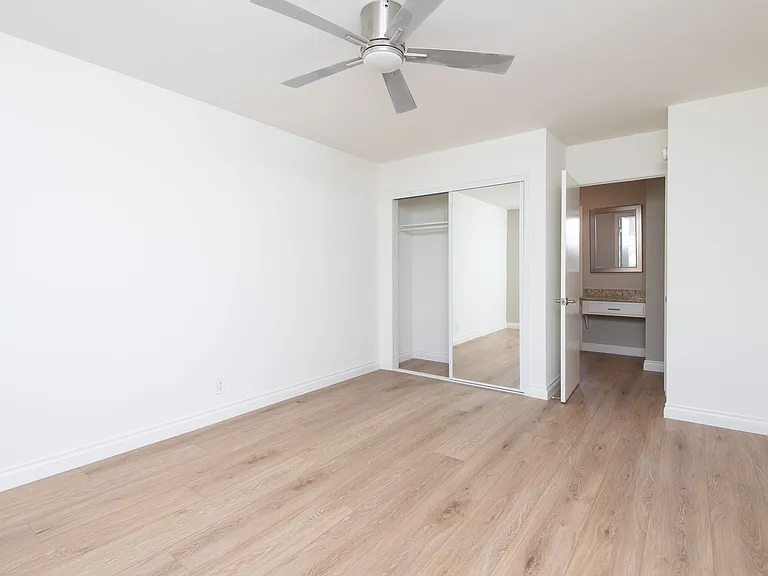 10554 National Blvd #7 — Photo 12