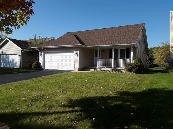 723 Hawthorne Ln, Genoa, IL 60135