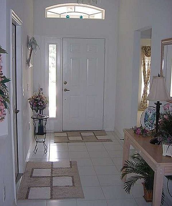 1st image of 414 High Vista Dr