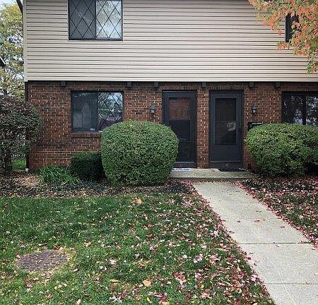 2nd image of 180 Nottingham Ct